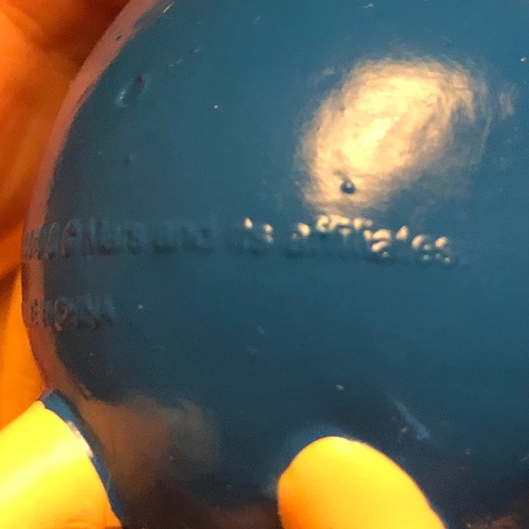 🎄SALE Blue Peanut M&M Resin Christmas Ornament & Green & Red Heart Balloons - Picture 8 of 8